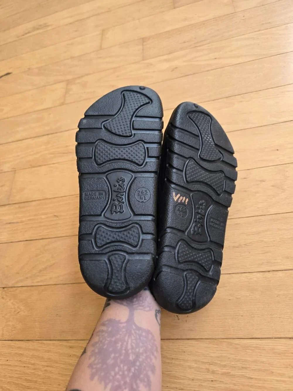 Birks by Birkenstock | Molded B black monochrome waterproof sandal slides MENS 8